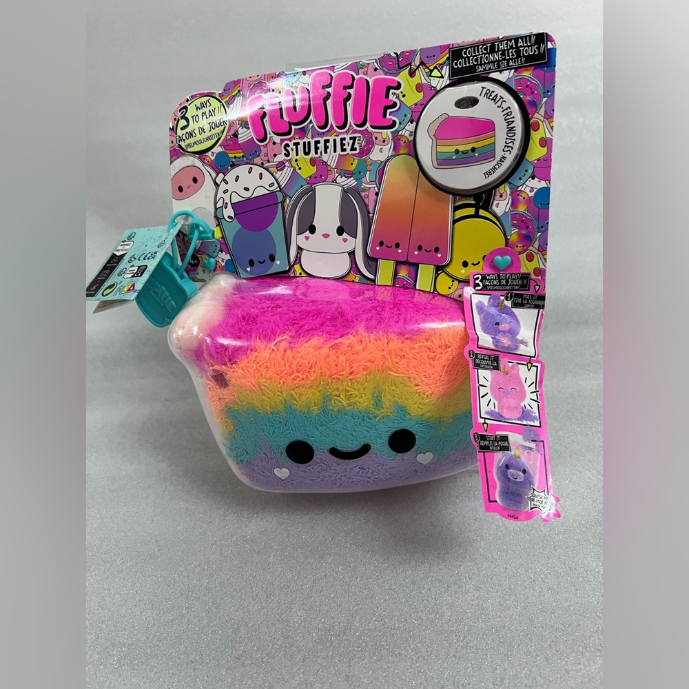 Fluffie Stuffiez Cake Small Collectible Feature Plush - Surprise Reveal...